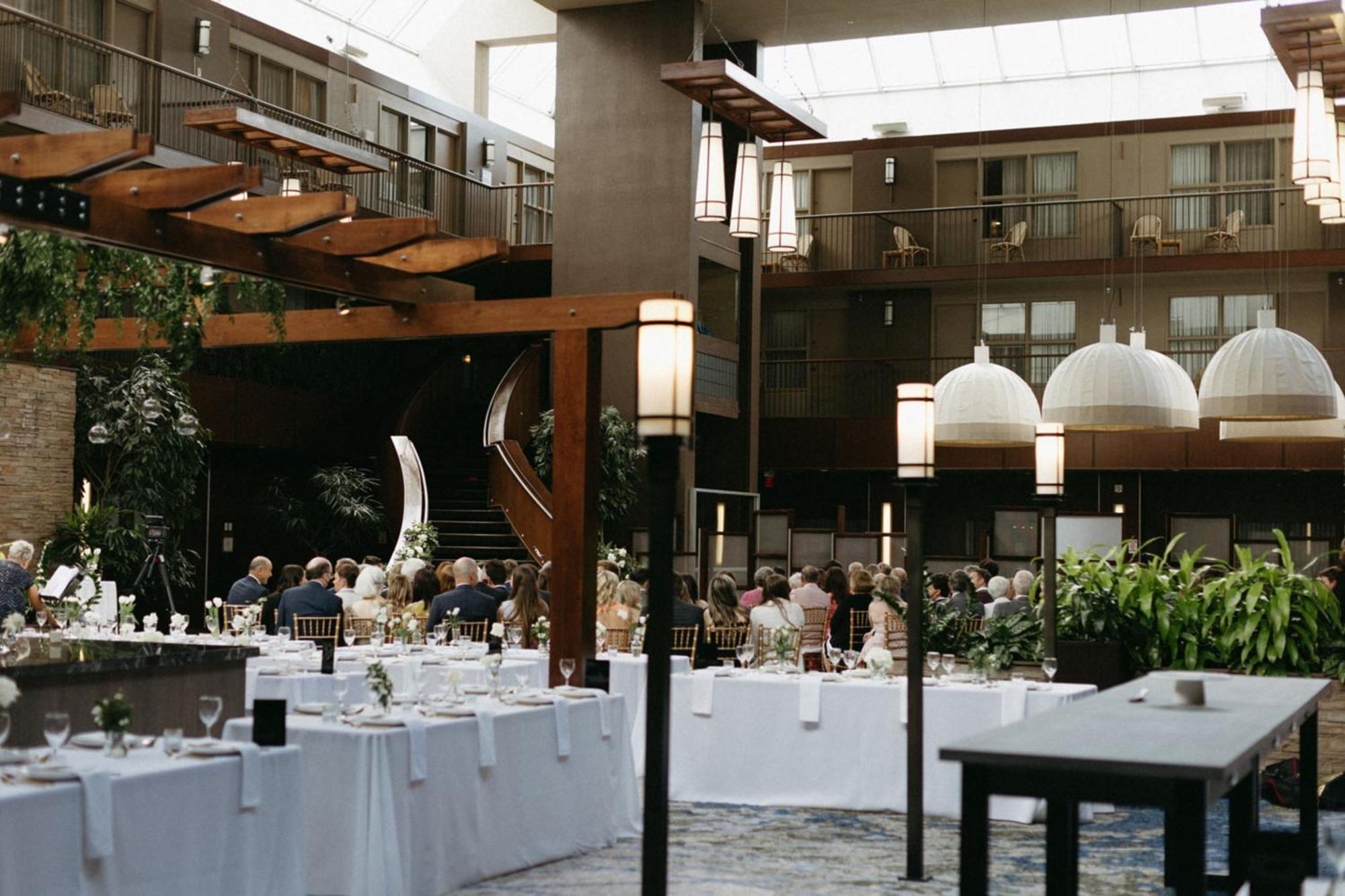 Delta Hotels By Marriott Calgary South Luaran gambar