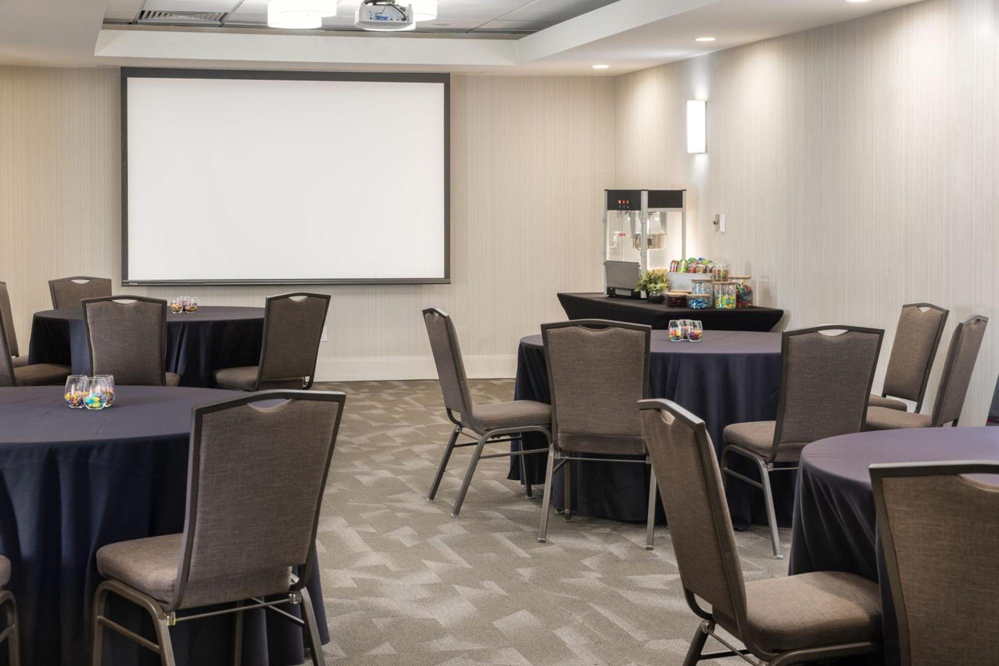 Delta Hotels By Marriott Calgary South Luaran gambar