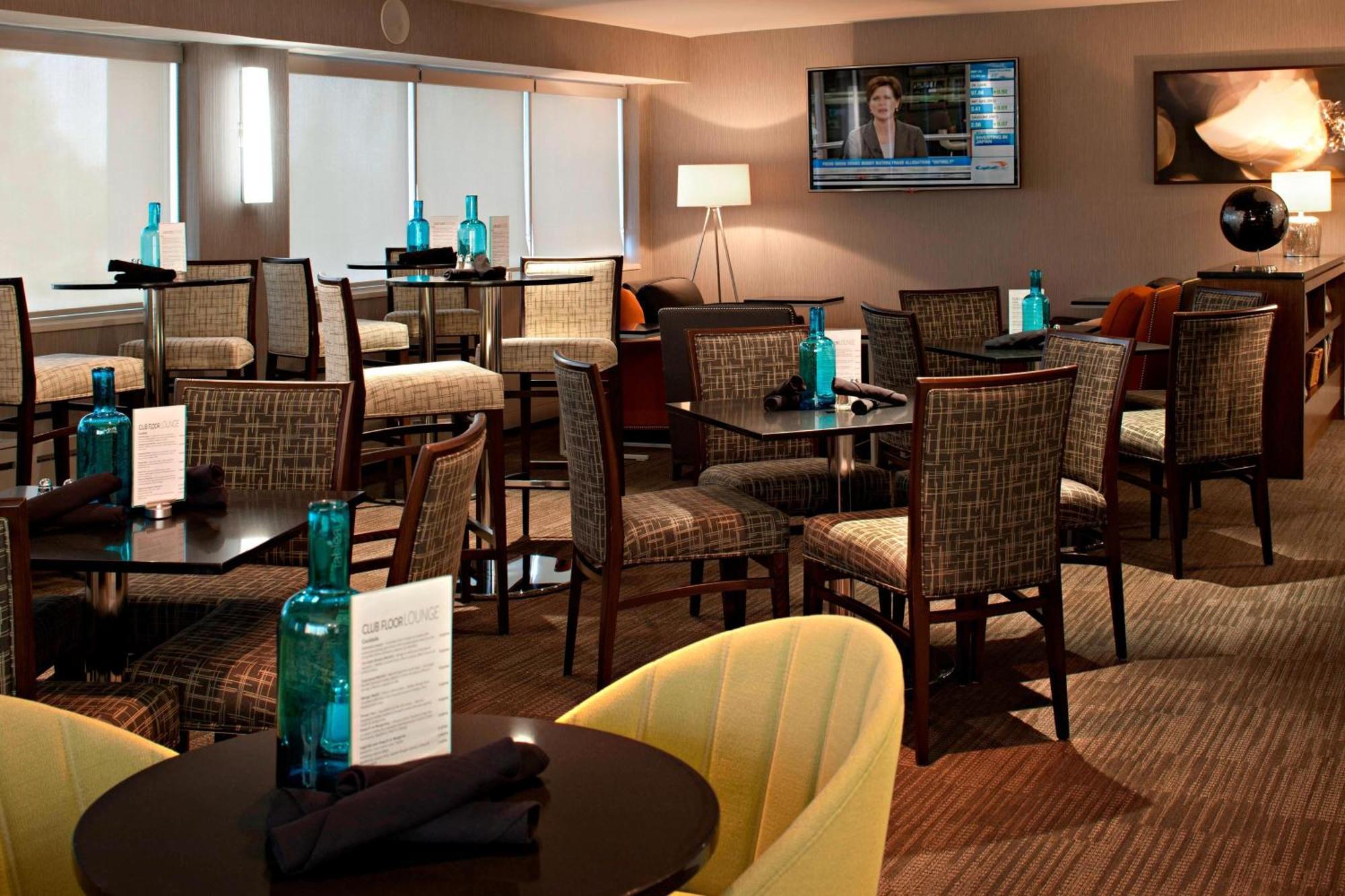 Delta Hotels By Marriott Calgary South Luaran gambar